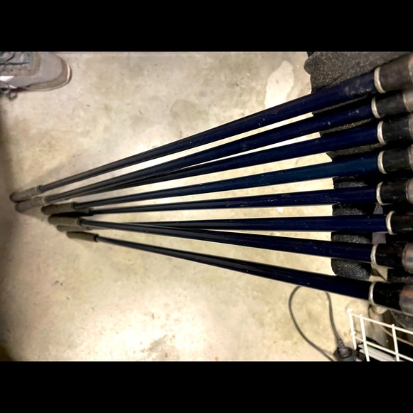 Woman’s Golf set Argus TI-2000 , 8 pc iron set - Picture 2 of 10